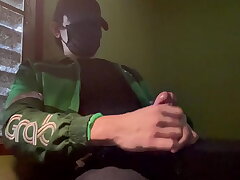 Amateur Asian Solo Masturbation in the Rain